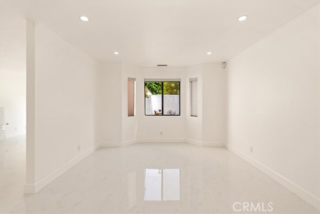 510 Francisca Avenue, Redondo Beach, California 90277, 3 Bedrooms Bedrooms, ,2 BathroomsBathrooms,Residential,For Sale,Francisca,SB26080599