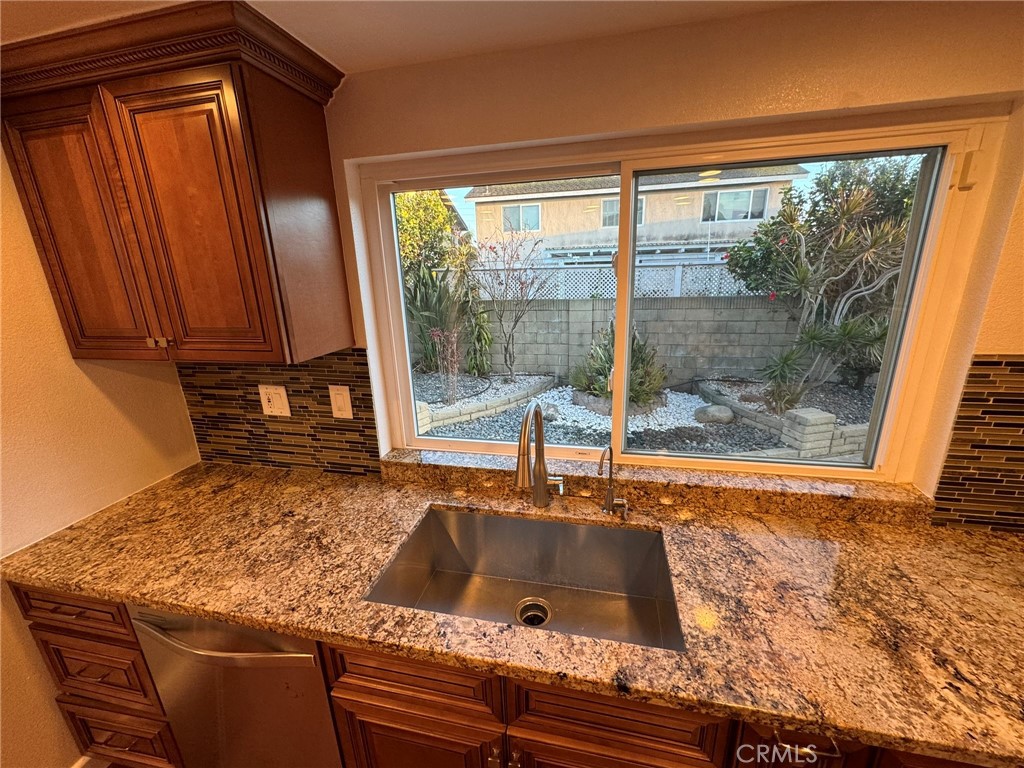 5Bd5C59E 9E6C 4E05 B795 4Bc73A4E7147 14222 Enfield Circle, Westminster, Ca 92683 &Lt;Span Style='BackgroundColor:transparent;Padding:0Px;'&Gt; &Lt;Small&Gt; &Lt;I&Gt; &Lt;/I&Gt; &Lt;/Small&Gt;&Lt;/Span&Gt;