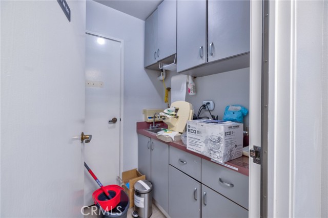 Image 16 of 52 For 16336 Whittier