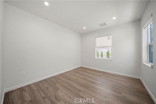 Detail Gallery Image 15 of 20 For 252 W Tujunga #101,  Burbank,  CA 91502 - 2 Beds | 2 Baths