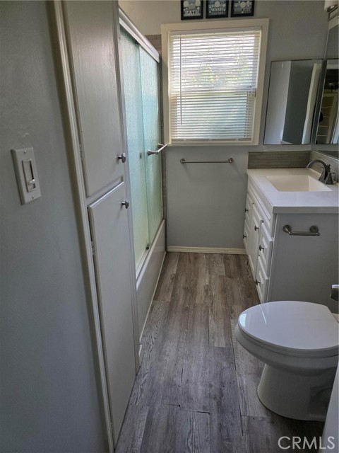 Detail Gallery Image 7 of 13 For 520 Country Club Lane, San Bernardino,  CA 92404 - 3 Beds | 1/1 Baths