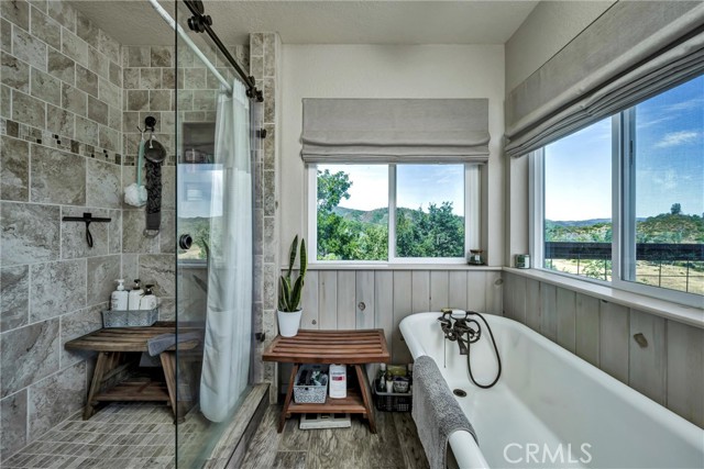 Detail Gallery Image 14 of 50 For 10225 Kelsey Creek Dr, Kelseyville,  CA 95451 - 3 Beds | 3 Baths