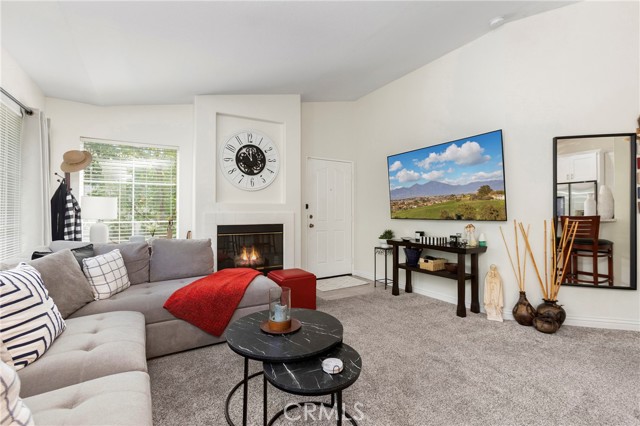 Detail Gallery Image 5 of 45 For 123 Chaumont Circle, Lake Forest,  CA 92610 - 2 Beds | 2 Baths