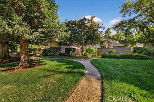 40 Pebblewood Pines Drive, Chico CA: https://media.crmls.org/medias/5bd9741b-a357-4b19-9675-ec91d6a0304d.jpg