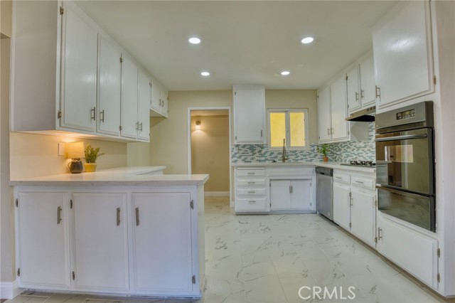 Detail Gallery Image 10 of 24 For 45209 Lorimer Ave, Lancaster,  CA 93534 - 3 Beds | 2 Baths
