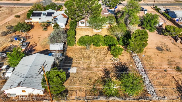 14246 Osage Road, Apple Valley CA: https://media.crmls.org/medias/5bda43ba-5b7f-439e-b00a-826970733c79.jpg