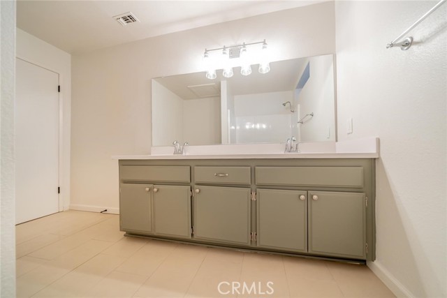 Detail Gallery Image 9 of 19 For 16754 Pauhaska, Apple Valley,  CA 92307 - 4 Beds | 2/1 Baths