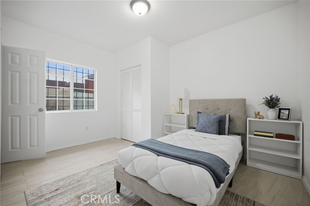 Detail Gallery Image 21 of 44 For 1345 W 51st Pl, Los Angeles,  CA 90037 - 6 Beds | 3 Baths