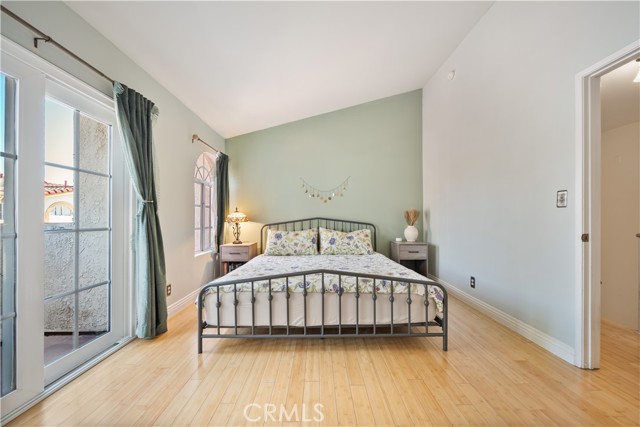 Detail Gallery Image 30 of 47 For 19950 Sherman Way Unit a a,  Winnetka,  CA 91306 - 3 Beds | 4 Baths