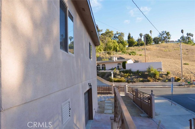 22325 Avenue San Luis, Woodland Hills (los Angeles), California 91364, 3 Bedrooms Bedrooms, ,4 BathroomsBathrooms,Residential Lease,For Rent,22325 Avenue San Luis,CRSR24208149