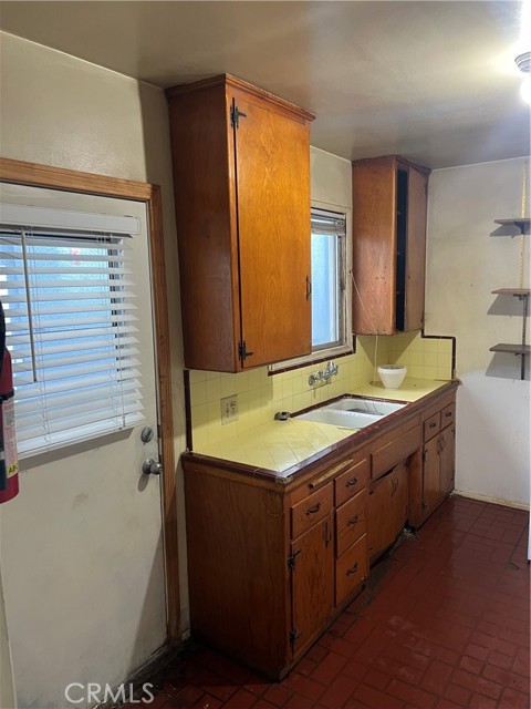 Detail Gallery Image 5 of 24 For 500 11th St, Hermosa Beach,  CA 90254 - 3 Beds | 1 Baths