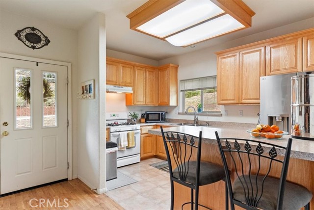 Detail Gallery Image 5 of 73 For 24921 Sunset Way, Tehachapi,  CA 93561 - 2 Beds | 2 Baths