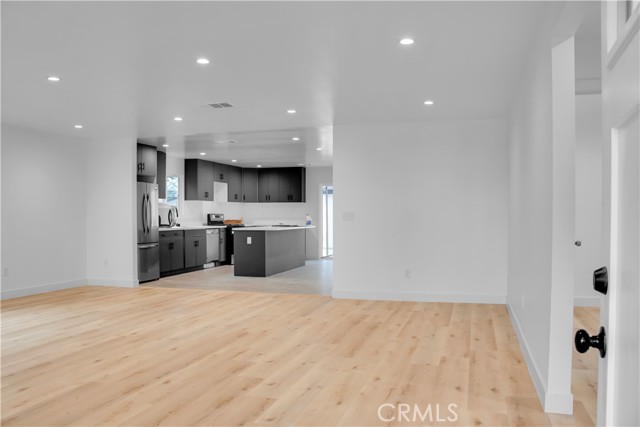 6513 San Miguel Street, Paramount CA: https://media.crmls.org/medias/5bdd748c-3e29-48fb-be51-c12d678cb3be.jpg