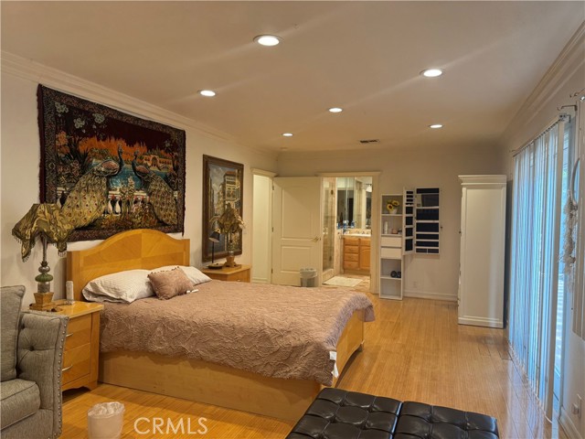 Detail Gallery Image 16 of 44 For 5092 Chimineas, Tarzana,  CA 91356 - 4 Beds | 2 Baths