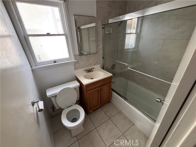 218 N Broadway, Redondo Beach CA: https://media.crmls.org/medias/5bddff9d-d458-4276-9233-0f495d978219.jpg