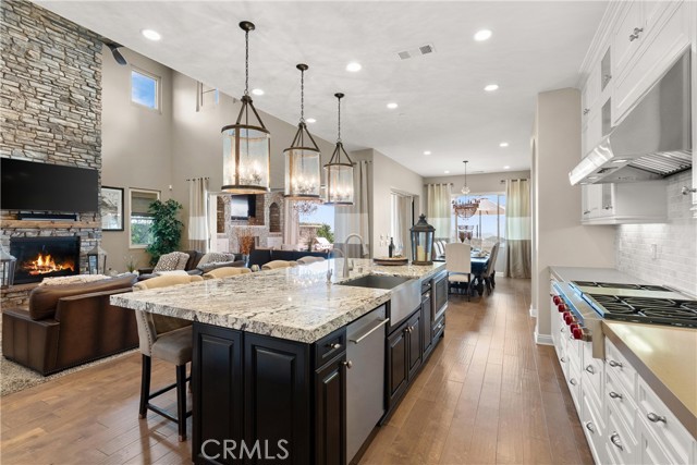 Detail Gallery Image 7 of 75 For 1662 Sunset View Drive, Lake Forest,  CA 92679 - 5 Beds | 4/1 Baths