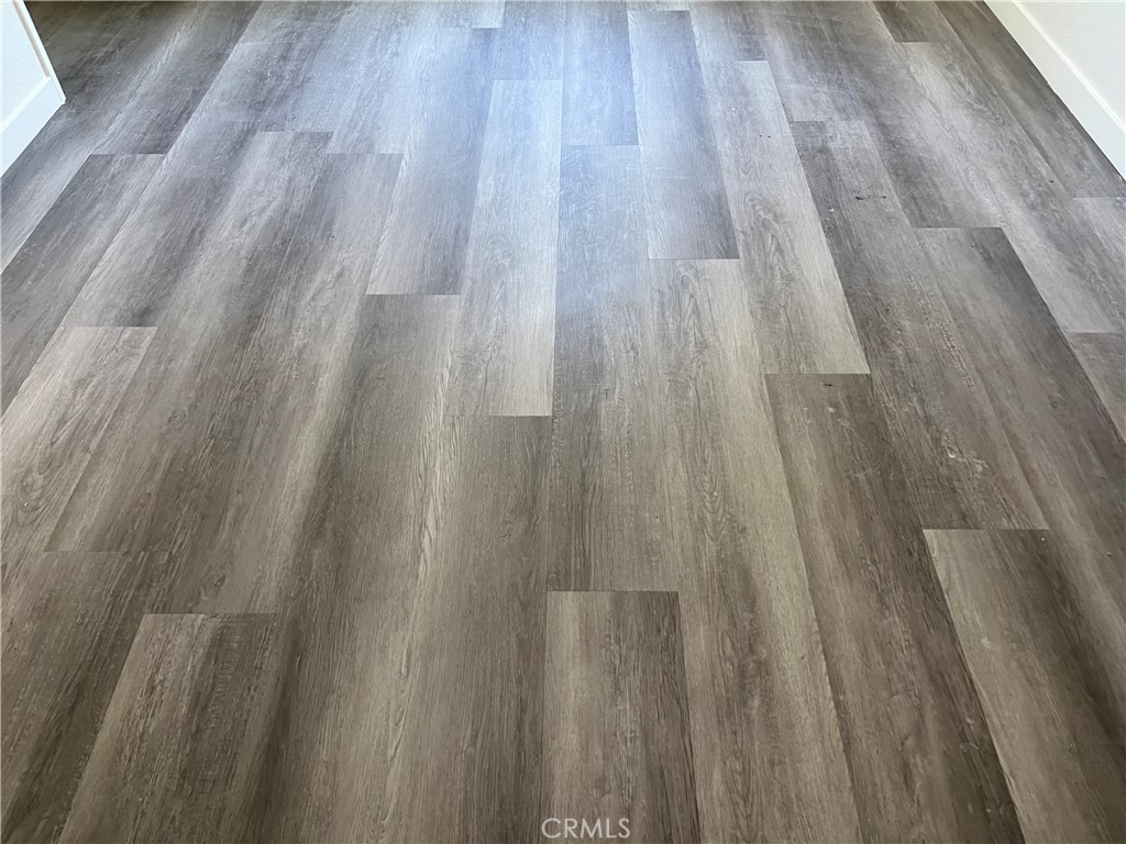 https://media.crmls.org/medias/5bdf31f3-1456-4c5e-95fd-bf875db372a0.jpg?preset=X-Large