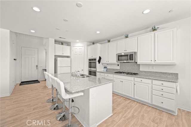 32171 Dymondia Way, Temecula CA: https://media.crmls.org/medias/5bdf5fbd-3d48-4cb2-a275-525cfebb64b9.jpg