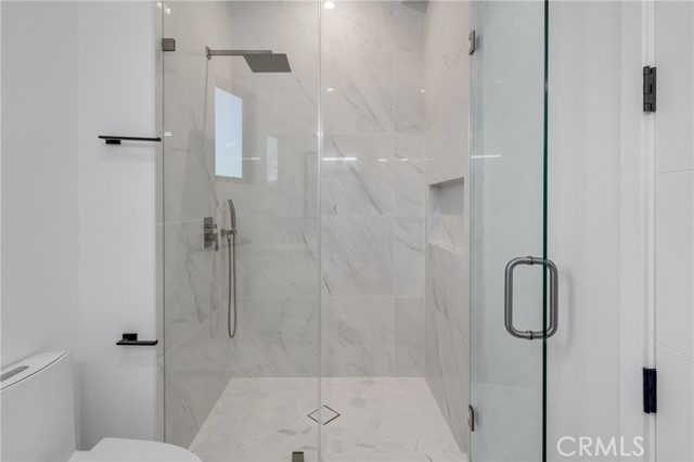 5196 Orange Place, Los Angeles CA: https://media.crmls.org/medias/5be0a762-49f8-42a0-8a55-4bdd744b8ab2.jpg