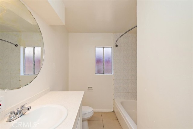 Detail Gallery Image 10 of 26 For 66229 4th St, Desert Hot Springs,  CA 92240 - 5 Beds | 3 Baths