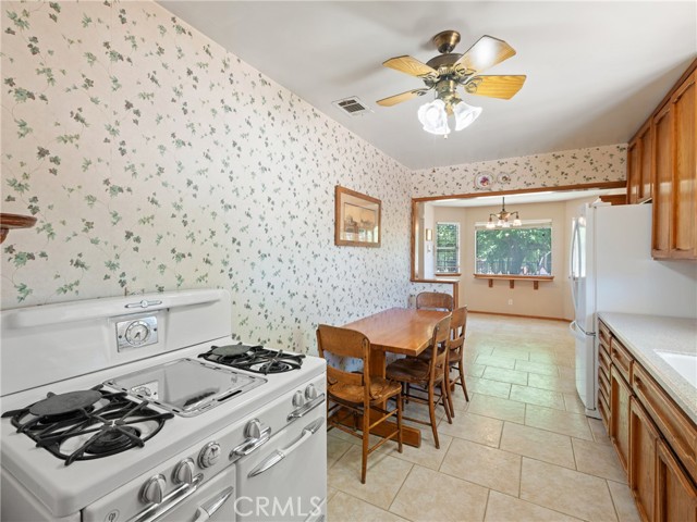Detail Gallery Image 10 of 38 For 9639 Cody Rd, Lucerne Valley,  CA 92356 - 3 Beds | 2 Baths