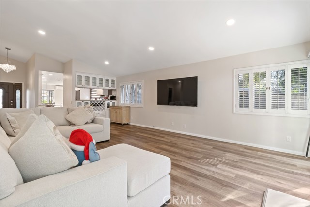 Detail Gallery Image 28 of 42 For 27945 Sycamore Creek, Valencia,  CA 91354 - 4 Beds | 2 Baths