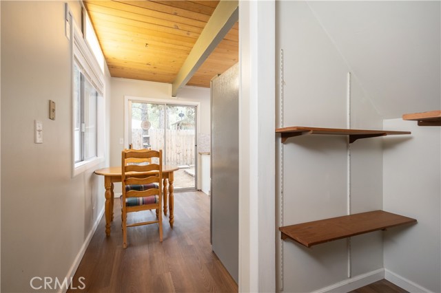 Detail Gallery Image 7 of 21 For 2064 9th Ln, Big Bear City,  CA 92314 - 2 Beds | 1 Baths