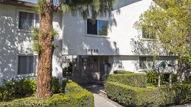 Detail Gallery Image 22 of 41 For 18555 Collins St #C18,  Tarzana,  CA 91356 - 2 Beds | 2 Baths