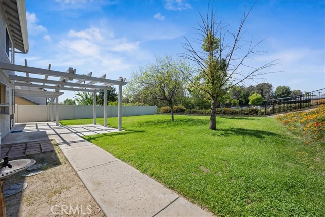 41880 Humber Dr., Temecula CA: https://media.crmls.org/medias/5be2b9fa-06cb-42a4-8c0f-9fa7470b1884.jpg