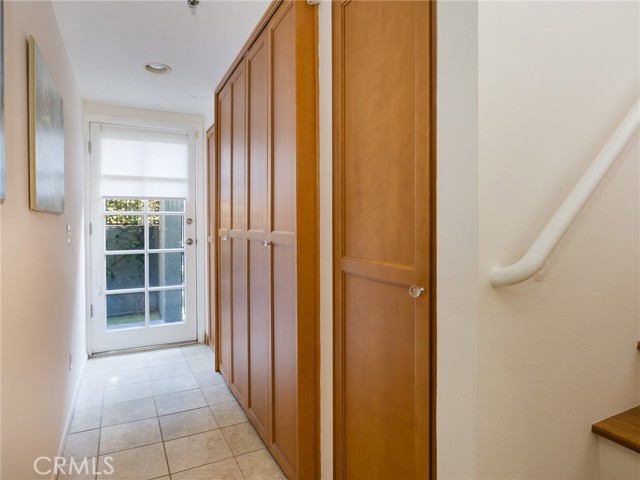 Detail Gallery Image 30 of 37 For 10664 Wilkins Ave #202,  Los Angeles,  CA 90024 - 2 Beds | 2/1 Baths