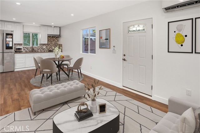 Detail Gallery Image 13 of 18 For 15334 Bledsoe St, Sylmar,  CA 91342 - 5 Beds | 2 Baths