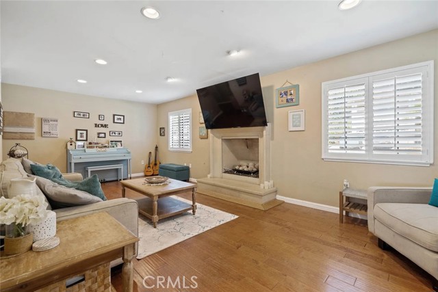 Detail Gallery Image 8 of 33 For 14022 Arlee, Sylmar,  CA 91342 - 3 Beds | 2 Baths