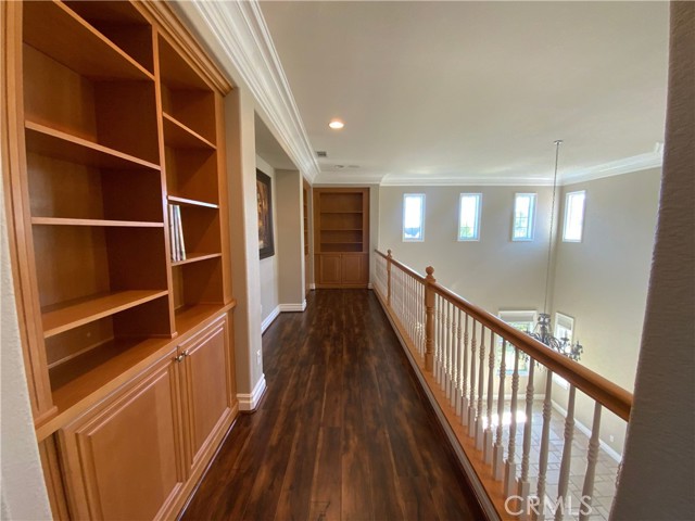 Detail Gallery Image 15 of 27 For 1475 Clearview Cir, Corona,  CA 92882 - 4 Beds | 3/1 Baths