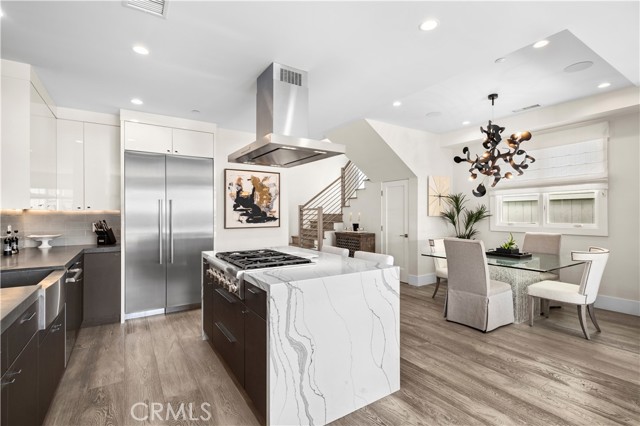 712 Marguerite Avenue, Corona del Mar CA: https://media.crmls.org/medias/5be4ce0e-6e6a-42a7-8a4b-e54615b70a7c.jpg