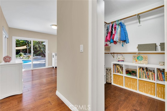 Image 14 of 61 For 4 Silverleaf