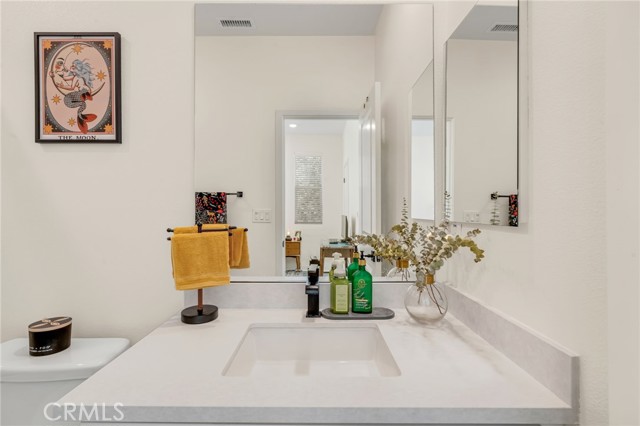 Detail Gallery Image 34 of 47 For 11753 Florence Ave #5,  Santa Fe Springs,  CA 90670 - 2 Beds | 3 Baths