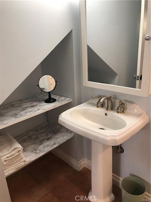 211 Esplanade, San Clemente CA: https://media.crmls.org/medias/5be60f03-53b3-46de-bb00-10e6acc8da50.jpg