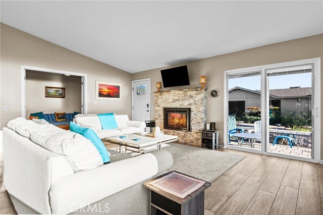 Image 6 of 57 For 3302 Beachcomber Dr.