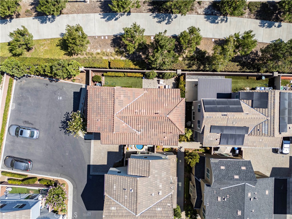 https://media.crmls.org/medias/5be7ed96-709d-41b7-97a9-47f21de55f83.jpg?preset=X-Large