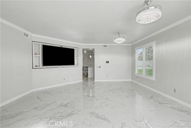 Detail Gallery Image 5 of 29 For 12714 Dorsey Ct, Victorville,  CA 92392 - 5 Beds | 3 Baths