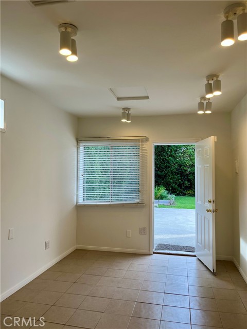 Detail Gallery Image 37 of 58 For 17435 Burma, Encino,  CA 91316 - 3 Beds | 2 Baths