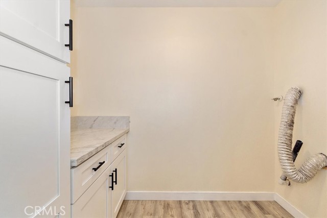 Detail Gallery Image 11 of 28 For 446 E Francis St, Corona,  CA 92879 - 3 Beds | 2 Baths