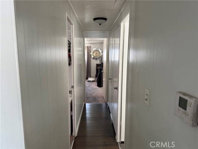 5803 Mission Blvd Boulevard, Jurupa Valley CA: https://media.crmls.org/medias/5be9a726-2e7b-4ec3-99ea-596e18641987.jpg