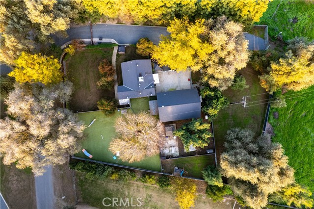 18701 Lort Drive, Visalia CA: https://media.crmls.org/medias/5bea612a-ed48-4259-93cf-dfcfd84977e9.jpg