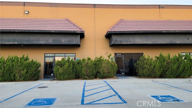 17229 Lemon Street, Hesperia, California 92345, ,Commercial Lease,For Rent,17229 Lemon Street,CRHD24210683