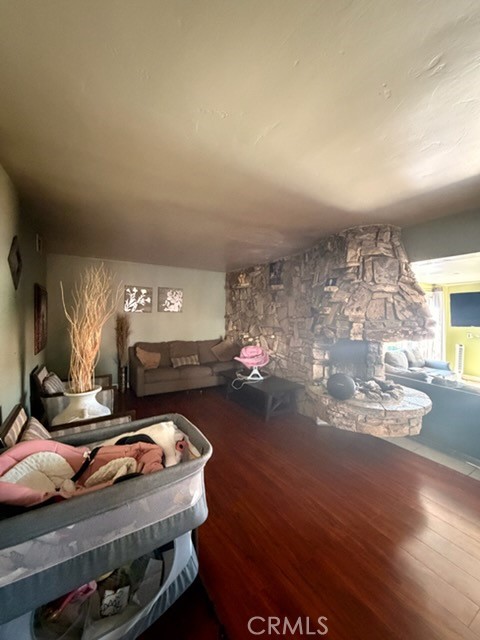 Detail Gallery Image 13 of 26 For 2403 W Almond Ave, Orange,  CA 92868 - 3 Beds | 2 Baths