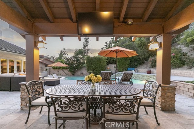3033 Hopeton Road, La Crescenta CA: https://media.crmls.org/medias/5beb3033-8448-49ef-8dfa-c2342cff3947.jpg