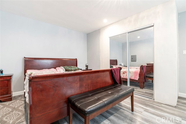 11024 Peoria Street, Sun Valley CA: https://media.crmls.org/medias/5beb73c7-efd7-4580-a097-b2f766897f33.jpg