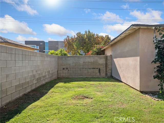 Detail Gallery Image 23 of 27 For 360 W San Bernardino, Rialto,  CA 92376 - 3 Beds | 2 Baths