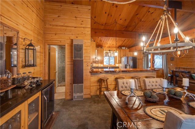 Detail Gallery Image 13 of 30 For 740 Cove Dr, Big Bear Lake,  CA 92315 - 3 Beds | 1/1 Baths